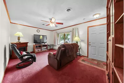 385 S Kankakee Street, Coal City, IL 60416 - Photo 5