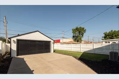 348 Frederick Avenue, Bellwood, IL 60104 - Photo 3