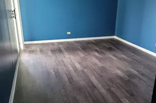 6010 Oakwood Dr, Lisle, IL 60532 - Photo 9