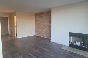 6010 Oakwood Dr, Lisle, IL 60532 - Photo 3