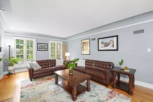 1104 Fair Oaks Ave, Oak Park, IL 60302 - Photo 9