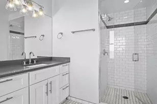 3240 N Lake Shore Dr, Chicago, IL 60657 - Photo 19