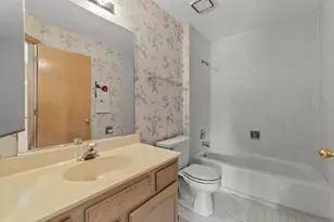 1150 Coventry Ln, Bolingbrook, IL 60440 - Photo 25