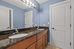 6241 W 80th St, Burbank, IL 60459 - Photo 21