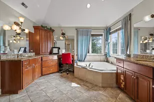 6241 W 80th St, Burbank, IL 60459 - Photo 17