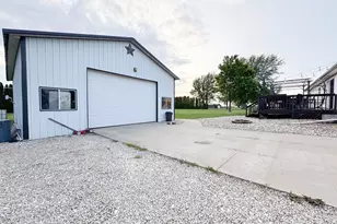 1735 Nachusa Rd, Dixon, IL 61021 - Photo 19