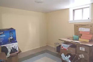 9427 S St Louis Ave, Evergreen Park, IL 60805 - Photo 11