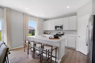 7502 Currant Dr, Joliet, IL 60431 - Photo 3