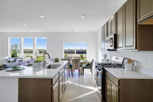 357 Red Oak Cir, Volo, IL 60020 - Photo 7