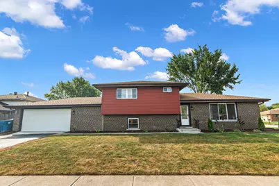 13706 Crestview Court, Crestwood, IL 60418 - Photo 1