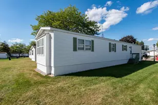 3159 Jeanette Ave, Park City, IL 60085 - Photo 23