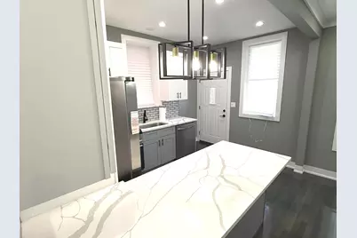 7042 S Eberhart Avenue, Chicago, IL 60637 - Photo 11