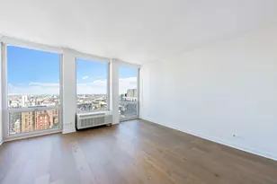 111 E Chestnut St, Chicago, IL 60611 - Photo 9