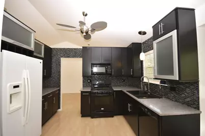 1644 Stockton Lane, Crystal Lake, IL 60014 - Photo 9