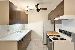 124 N Whistler Ave, Freeport, IL 61032 - Photo 7