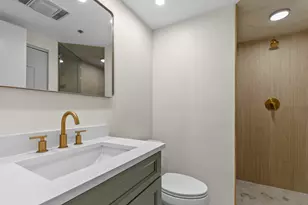 950 N Michigan Ave, Chicago, IL 60611 - Photo 23