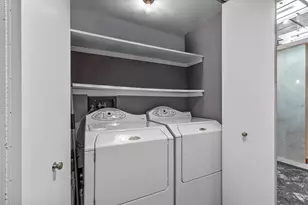 950 N Michigan Ave, Chicago, IL 60611 - Photo 21