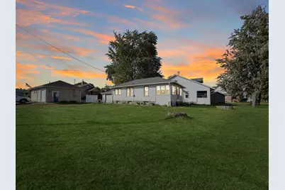 1902 Chicago Avenue, Savanna, IL 61074 - Photo 23