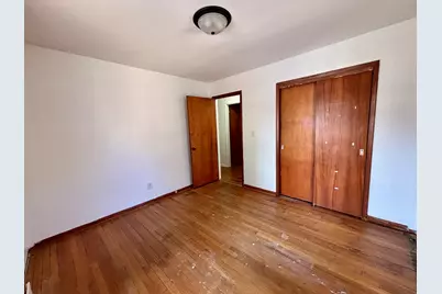 911 Kenmore Road, Rockford, IL 61108 - Photo 17