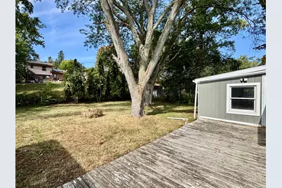 911 Kenmore Road, Rockford, IL 61108 - Photo 29