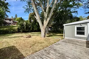 911 Kenmore Rd, Rockford, IL 61108 - Photo 29