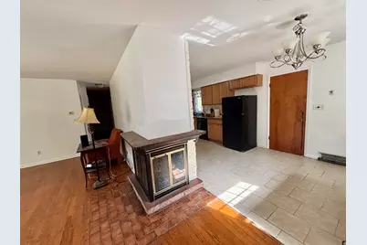 911 Kenmore Road, Rockford, IL 61108 - Photo 9