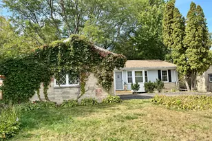 911 Kenmore Rd, Rockford, IL 61108 - Photo 3