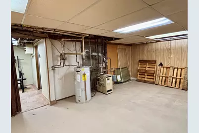 911 Kenmore Road, Rockford, IL 61108 - Photo 25