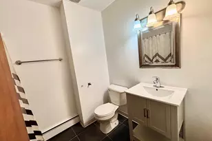 911 Kenmore Rd, Rockford, IL 61108 - Photo 13