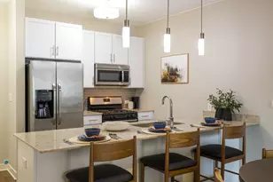 255 N Addison Ave, Elmhurst, IL 60126 - Photo 3