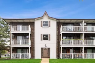 157 Gregory St, Aurora, IL 60504 - Photo 1