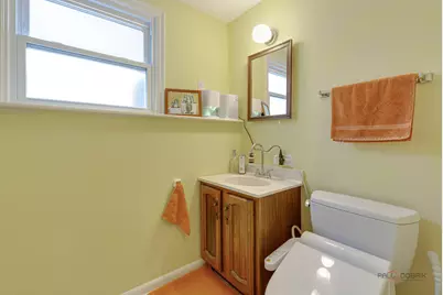 1914 Capital Court, Schaumburg, IL 60193 - Photo 11