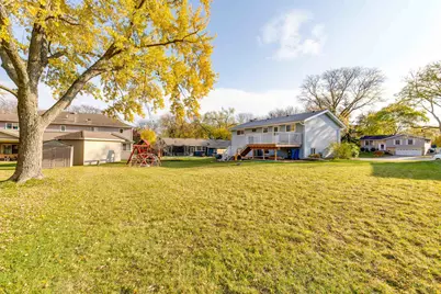 1914 Capital Court, Schaumburg, IL 60193 - Photo 17