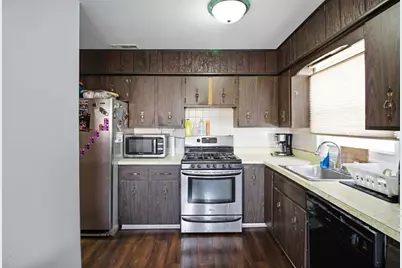 6611 W 83rd Street, Burbank, IL 60459 - Photo 11