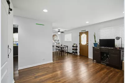 6611 W 83rd Street, Burbank, IL 60459 - Photo 9