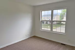 782 Cameron Dr, Antioch, IL 60002 - Photo 37