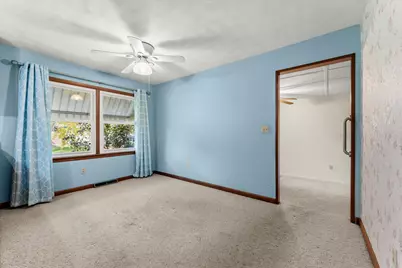 211 S Main Street, Argenta, IL 62501 - Photo 9