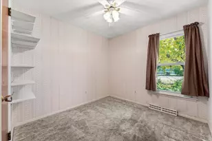 211 S Main St, Argenta, IL 62501 - Photo 19