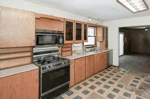 1326 Summit Dr, Schaumburg, IL 60193 - Photo 11