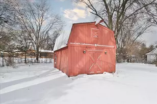 1326 Summit Dr, Schaumburg, IL 60193 - Photo 25