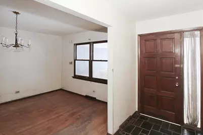 1326 Summit Drive, Schaumburg, IL 60193 - Photo 3