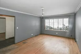 1326 Summit Dr, Schaumburg, IL 60193 - Photo 5