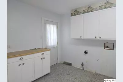 405 E Main, Laharp(*), IL 61450 - Photo 5