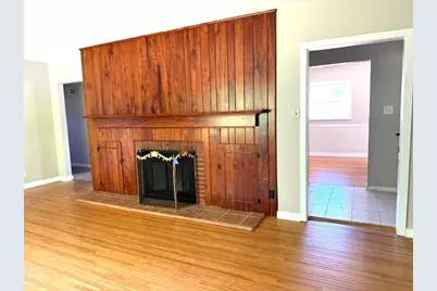 704 E 9th Street, Lockport, IL 60441 - Photo 13