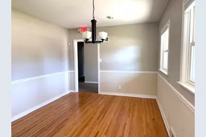 704 E 9th Street, Lockport, IL 60441 - Photo 9