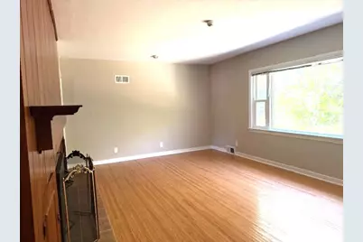 704 E 9th Street, Lockport, IL 60441 - Photo 11