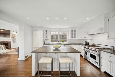 [Address not provided], Wilmette, IL 60091 - Photo 11