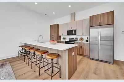 1615 W 13 Street #301, Chicago, IL 60608 - Photo 5