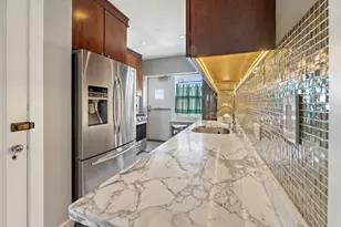 5000 N Marine Dr, Chicago, IL 60640 - Photo 9