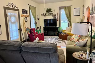 117 W South St, Cerro Gordo, IL 61818 - Photo 5